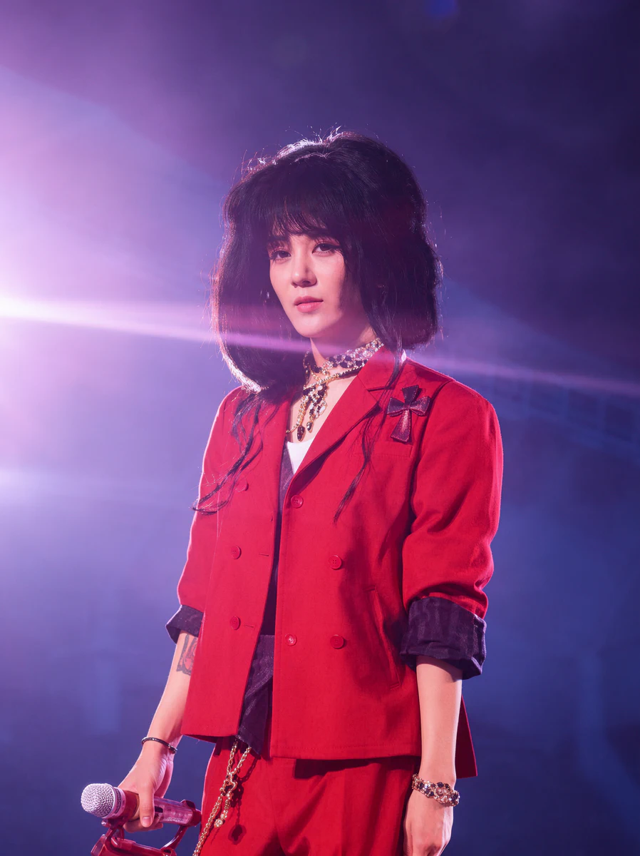 Input image for Strong Stage Lighting × G-Dragon